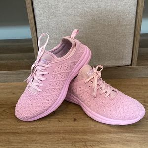 APL TECHLOOM PHANTOM Sneakers Pink